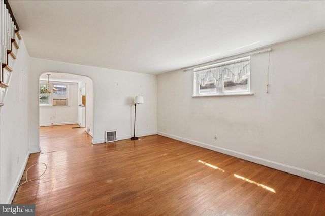 2568 STONEYBROOK LN, Drexel Hill, PA 19026
