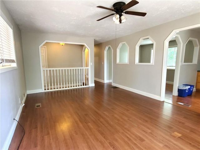 931 Auburn Road, Dacula, GA 30019