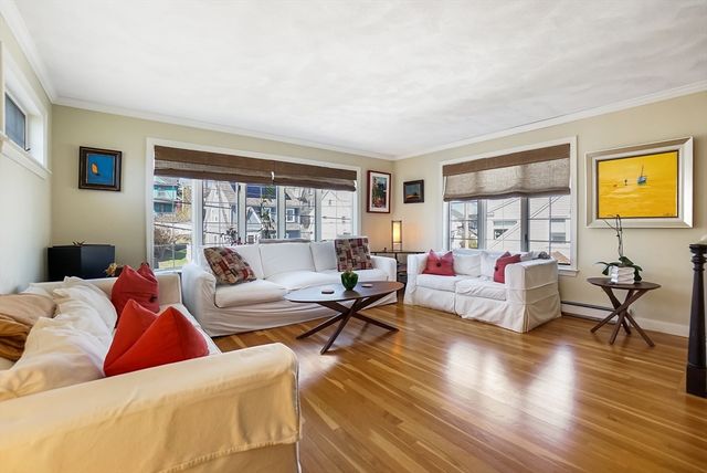 21 Sewall Ave, Winthrop, MA 02152
