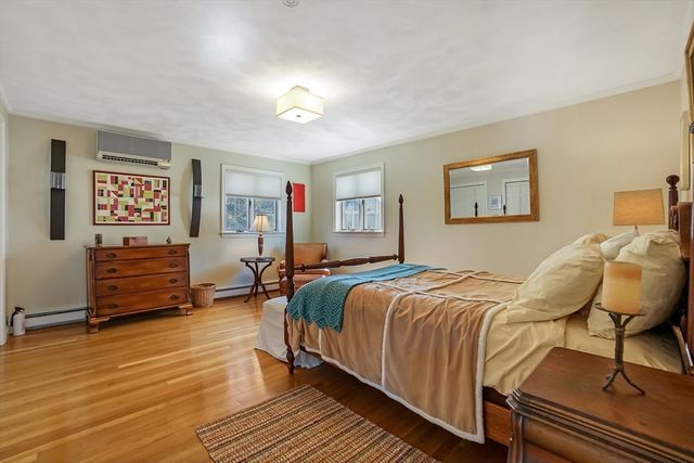 21 Sewall Ave, Winthrop, MA 02152