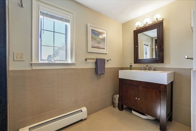 21 Sewall Ave, Winthrop, MA 02152