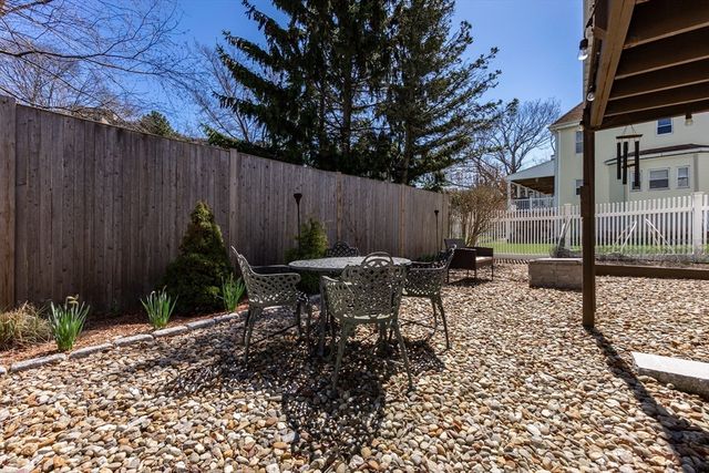 21 Sewall Ave, Winthrop, MA 02152