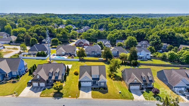 415 S Pendernale Drive, Moore, SC 29369