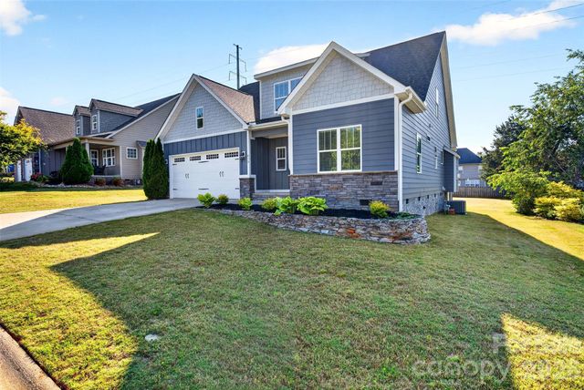 415 S Pendernale Drive, Moore, SC 29369