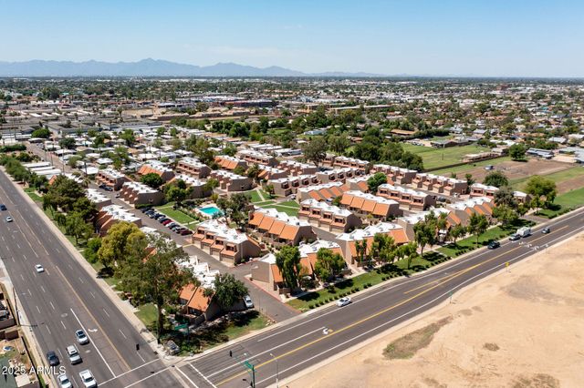 7338 N 43rd Avenue, Glendale, AZ 85301