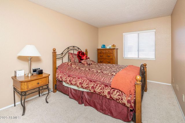 7338 N 43rd Avenue, Glendale, AZ 85301