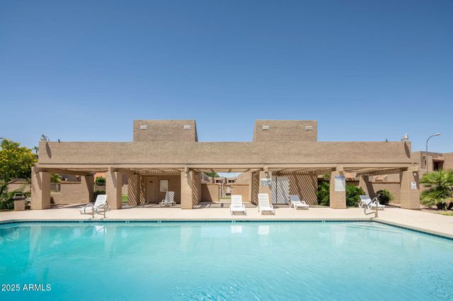 7338 N 43rd Avenue, Glendale, AZ 85301