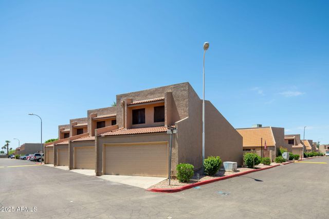 7338 N 43rd Avenue, Glendale, AZ 85301