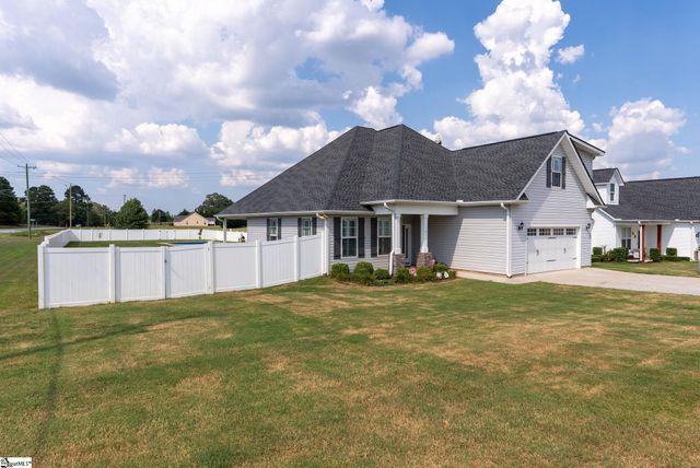 101 Carolina Drive, Piedmont, SC 29673