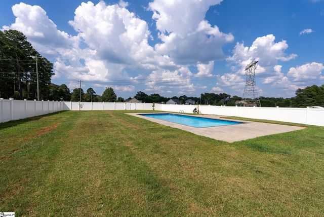 101 Carolina Drive, Piedmont, SC 29673
