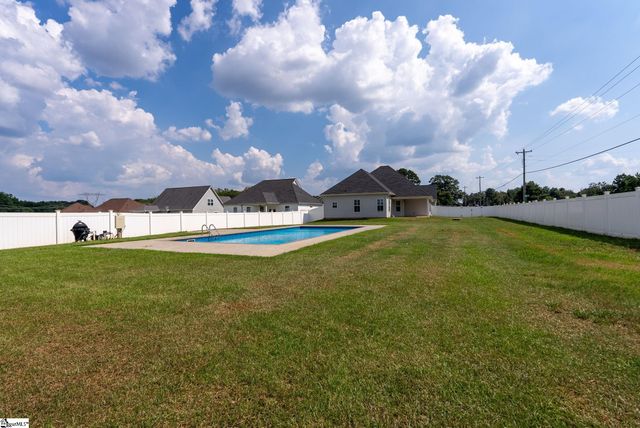 101 Carolina Drive, Piedmont, SC 29673