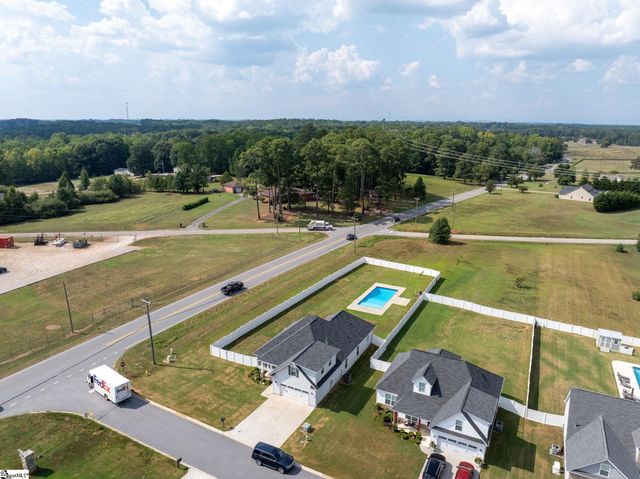 101 Carolina Drive, Piedmont, SC 29673