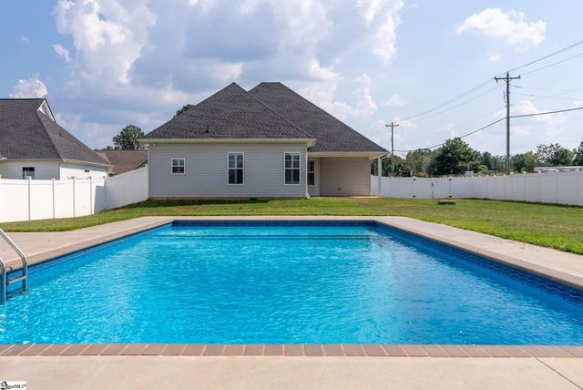101 Carolina Drive, Piedmont, SC 29673