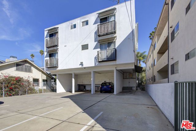 924 5th Street 8, Santa Monica, CA 90403