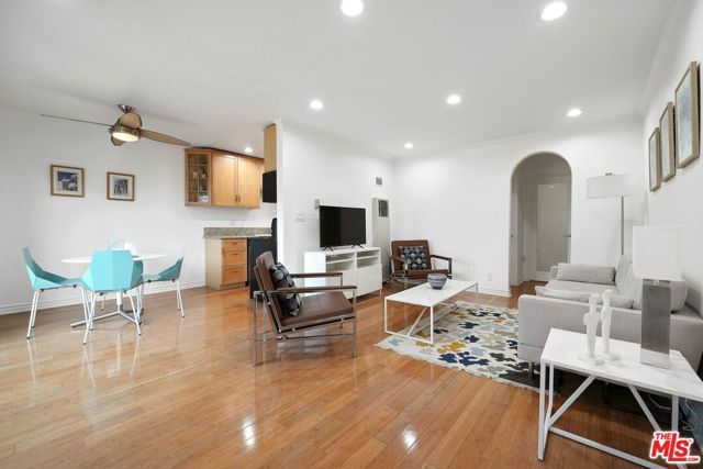 924 5th Street 8, Santa Monica, CA 90403