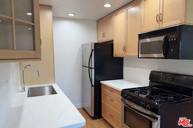 924 5th Street 8, Santa Monica, CA 90403