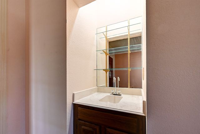 3311 Greenglen Circle, Carrollton, TX 75007