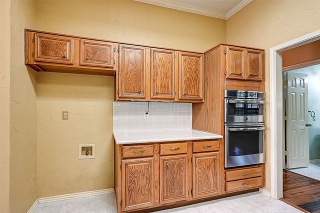 3311 Greenglen Circle, Carrollton, TX 75007