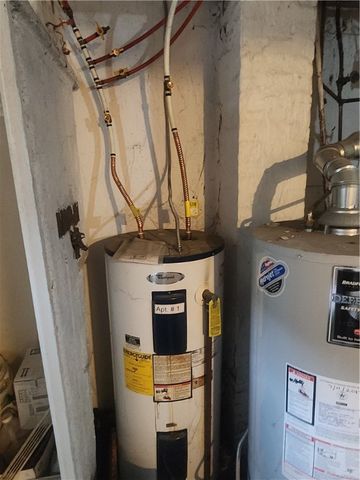 939 Beaver Rd, Ambridge, PA 15003