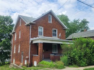 939 Beaver Rd, Ambridge, PA 15003