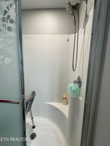 1044 Ackia Drive, Crossville, TN 38572