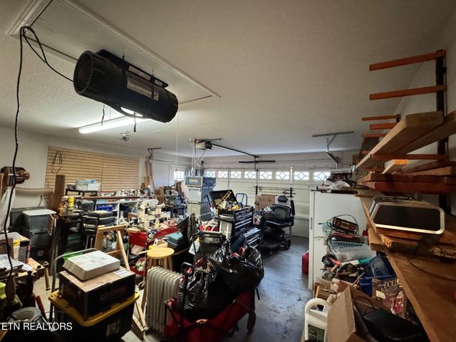 1044 Ackia Drive, Crossville, TN 38572