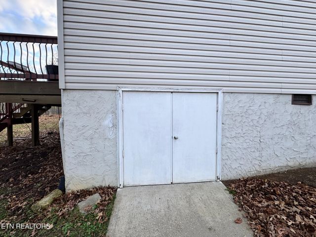 1044 Ackia Drive, Crossville, TN 38572