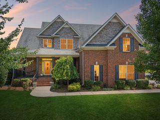 2819 Silver Springs Ct, Murfreesboro, TN 37128