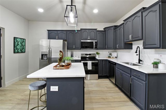 3125 Morganford Road, St Louis, MO 63116