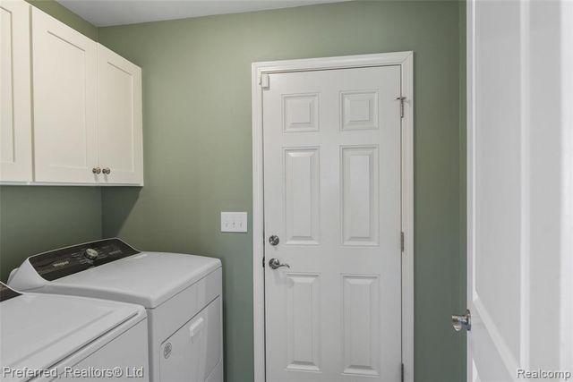 15126 Brookfield Street, Livonia, MI 48154
