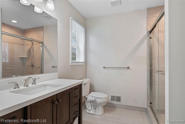 15126 Brookfield Street, Livonia, MI 48154