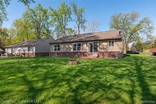 15126 Brookfield Street, Livonia, MI 48154