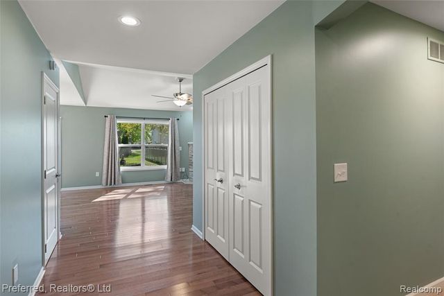 15126 Brookfield Street, Livonia, MI 48154