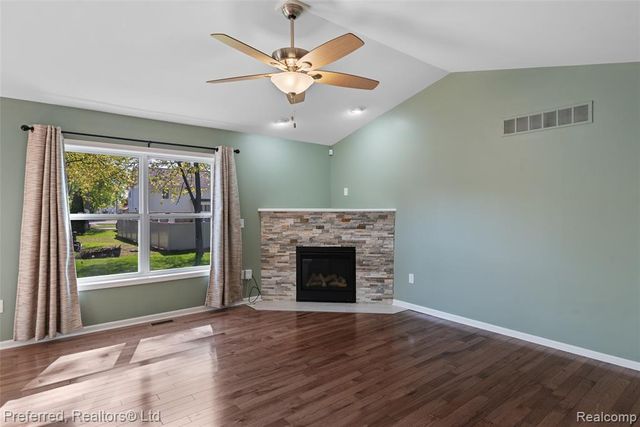 15126 Brookfield Street, Livonia, MI 48154