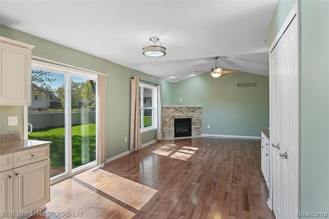 15126 Brookfield Street, Livonia, MI 48154