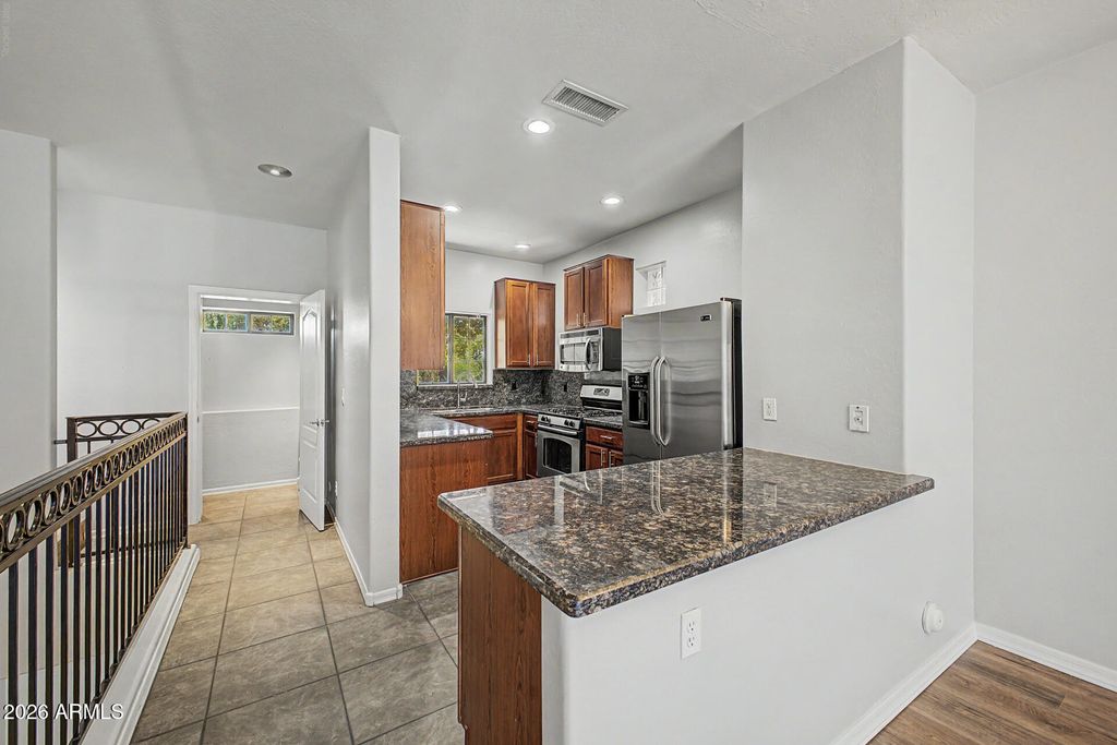 3434 E AVALON Drive, Phoenix, AZ 85018 — photo 5