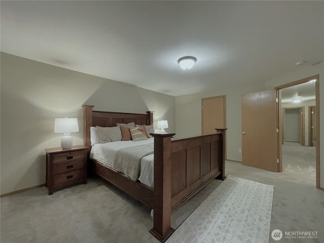 121 E Country Club Drive E, Union, WA 98592