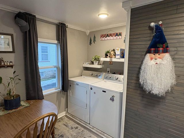 432 W 11th Avenue, Oshkosh, WI 54902