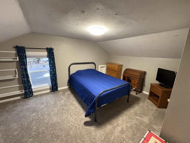 432 W 11th Avenue, Oshkosh, WI 54902