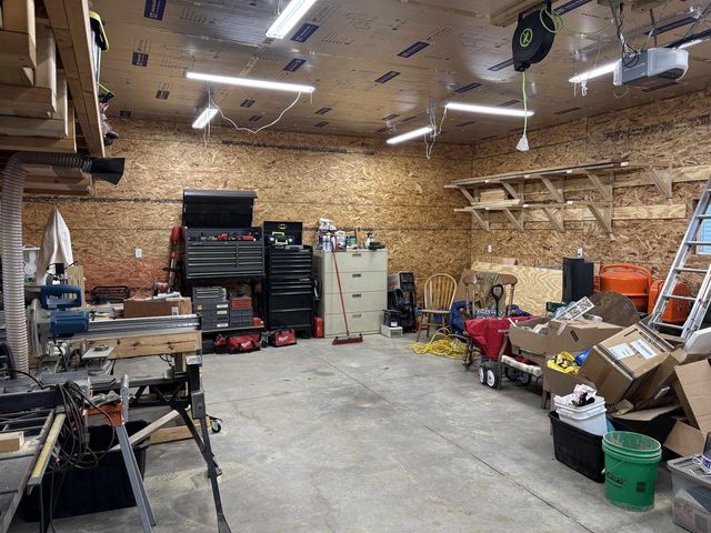 432 W 11th Avenue, Oshkosh, WI 54902