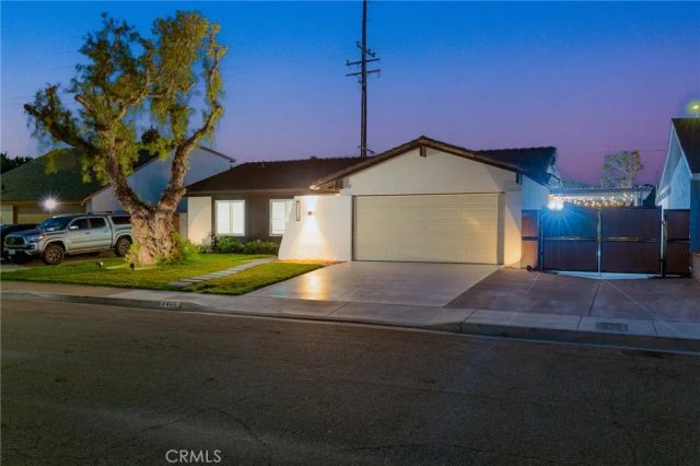9466 Warbler Avenue, Fountain Valley, CA 92708