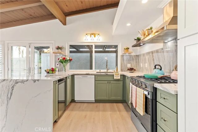 9466 Warbler Avenue, Fountain Valley, CA 92708