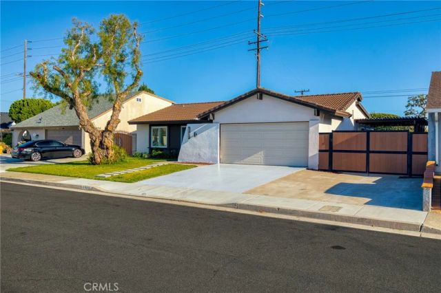 9466 Warbler Avenue, Fountain Valley, CA 92708