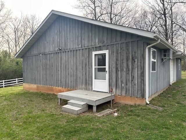 909 Creamery Road, West Plains, MO 65775