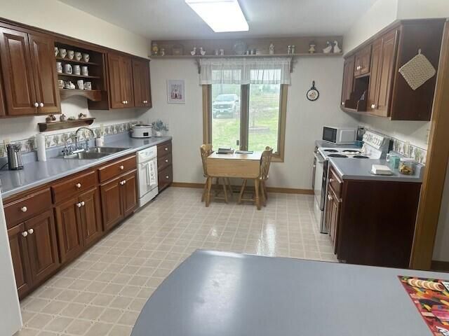 909 Creamery Road, West Plains, MO 65775