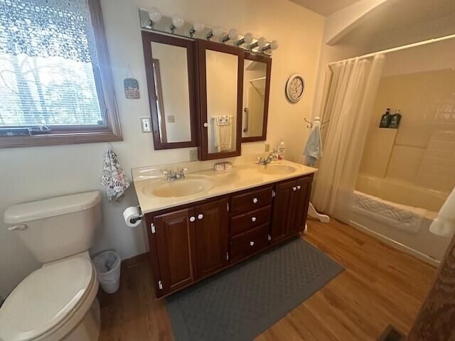 909 Creamery Road, West Plains, MO 65775