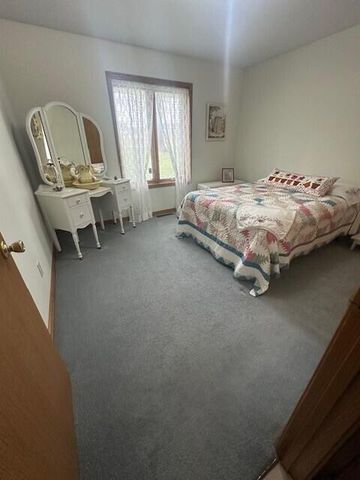 909 Creamery Road, West Plains, MO 65775