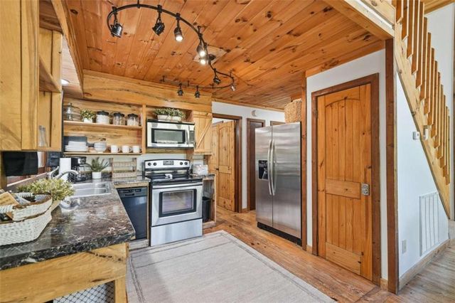 145 Rocky Top Road, Blue Ridge, GA 30513