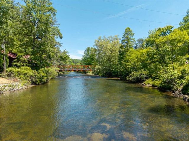145 Rocky Top Road, Blue Ridge, GA 30513