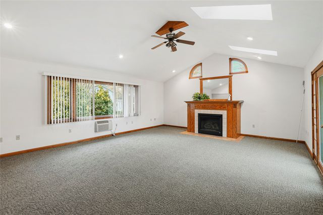 327 NEVADA Drive, Erie, PA 16505